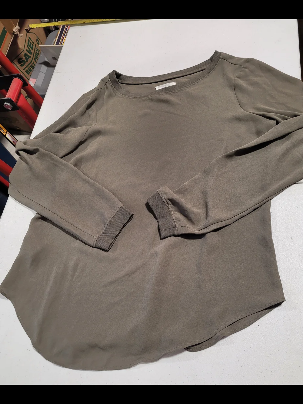 Lou & Grey Long Sleeve Scoop Neck Top - Olive Taupe